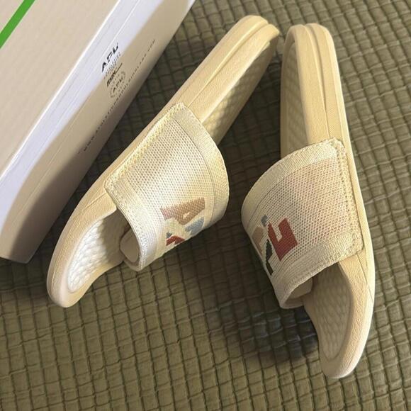 Apl slide sandals euro 35 - Picture 5 of 7